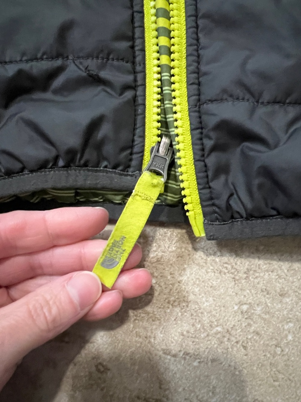 The North Face kids jacket - Picture 3 of 10